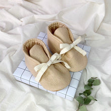 Load image into Gallery viewer, Organic Cotton Hi-Top  Baby Booties
