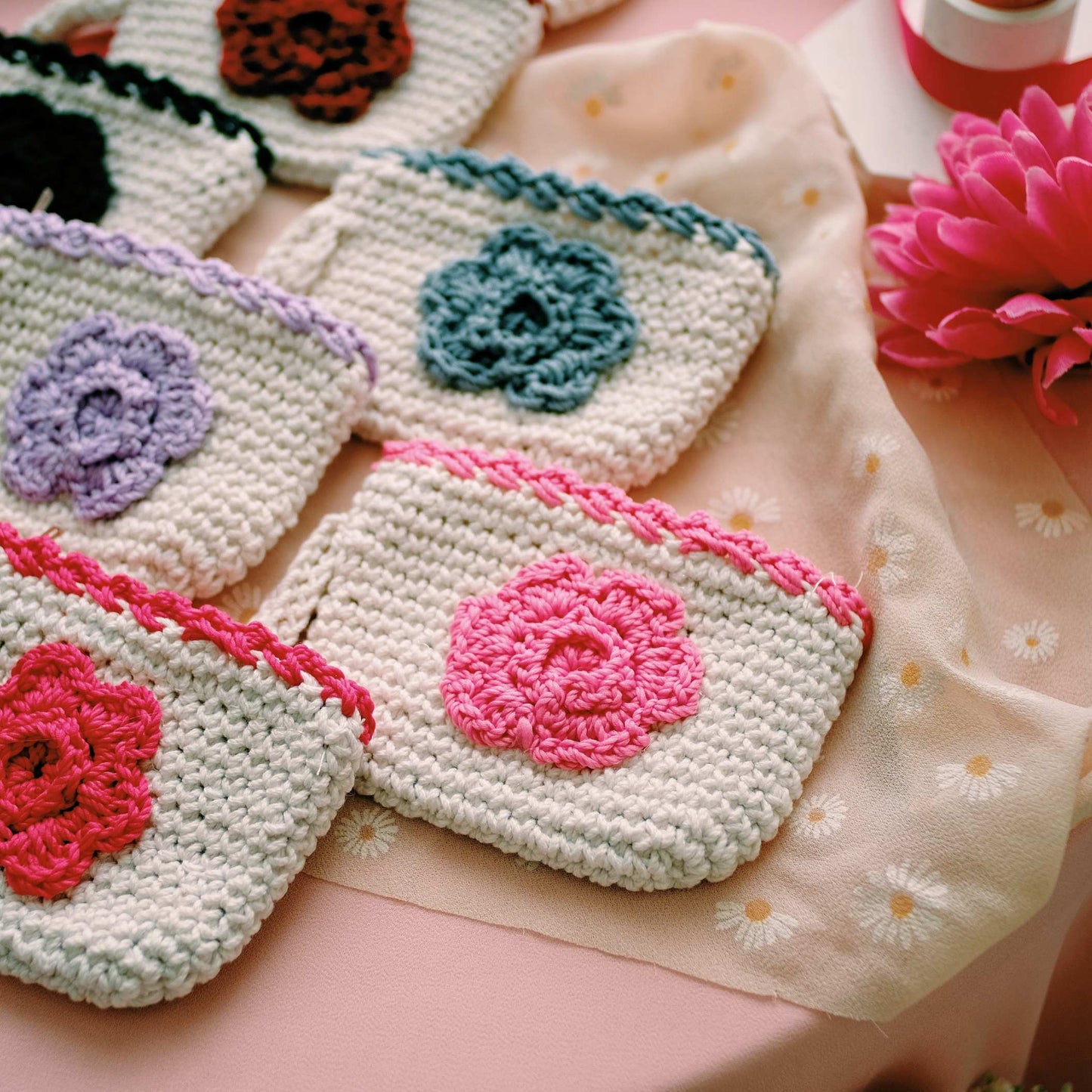 Crochet Coin Wallet Daisy