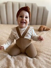 Afbeelding in Gallery-weergave laden, BABY KNITTED LEGGING WITH STRAP
