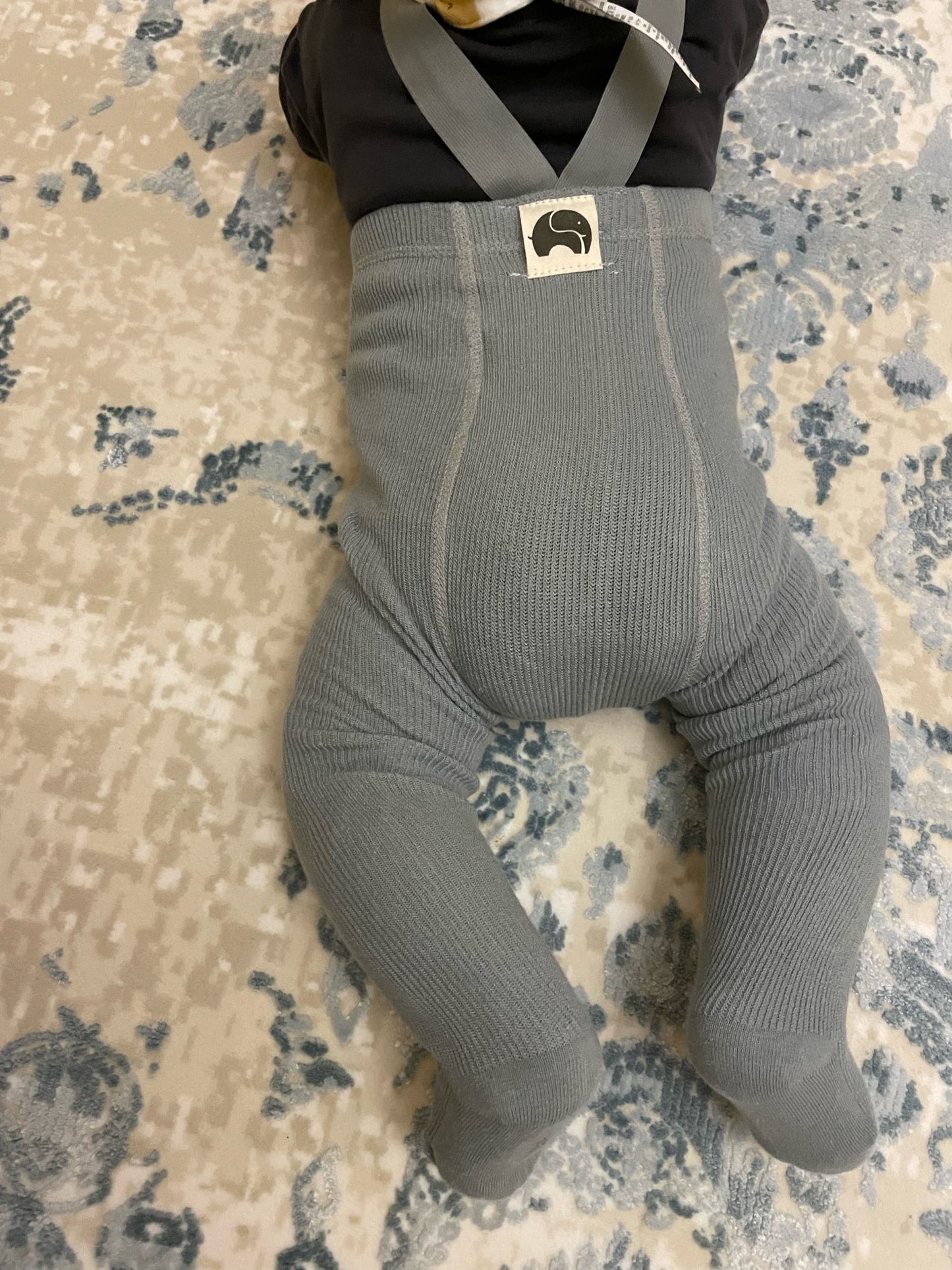 BABY KNITTED LEGGING WITH STRAP